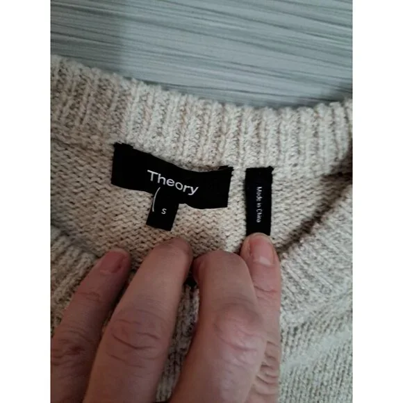 Theory Cashmere Wool Blend Bouclé Knit Sweater Beige Long Sleeve Small Women's - Picture 3 of 11